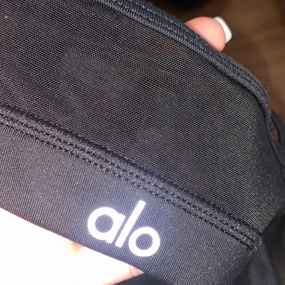 Alo Yoga | Goddess Sports Bra Size Medium - Picture 7 of 8